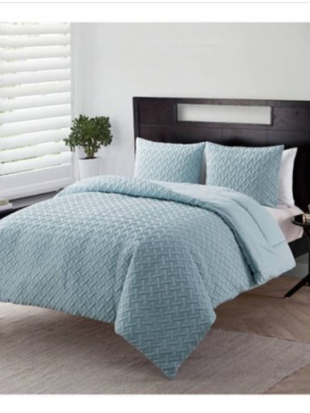 Nina 2-Piece Blue Embossed Polyester Twin XL Comforter Set